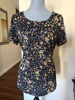 Black Floral Short Sleeve Women's Top size lar