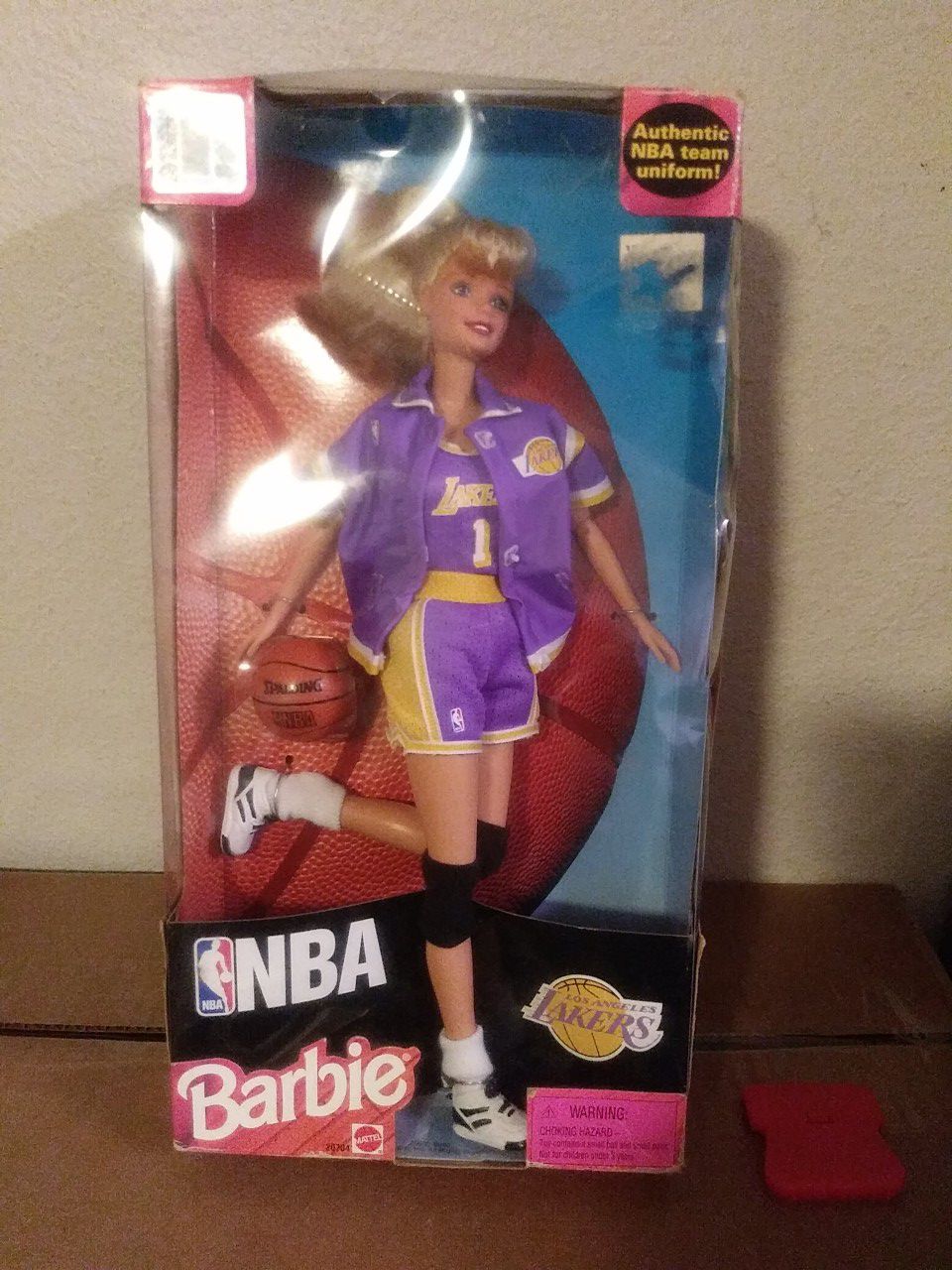 NEW OFFICIAL NBA LAKERS BARBIE DOLL