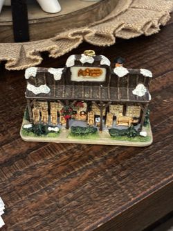 2005 Cracker Barrel Store Front Ornament