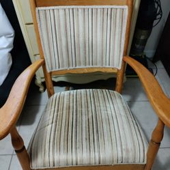 Antique Rocking Chair 