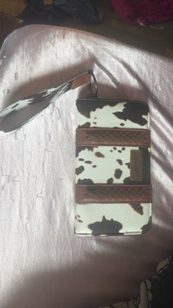Wrangler wallet (cow print )
