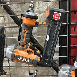 RIDGID Pneumatic 18-Gauge 1-1/2 in. Finish Stapler