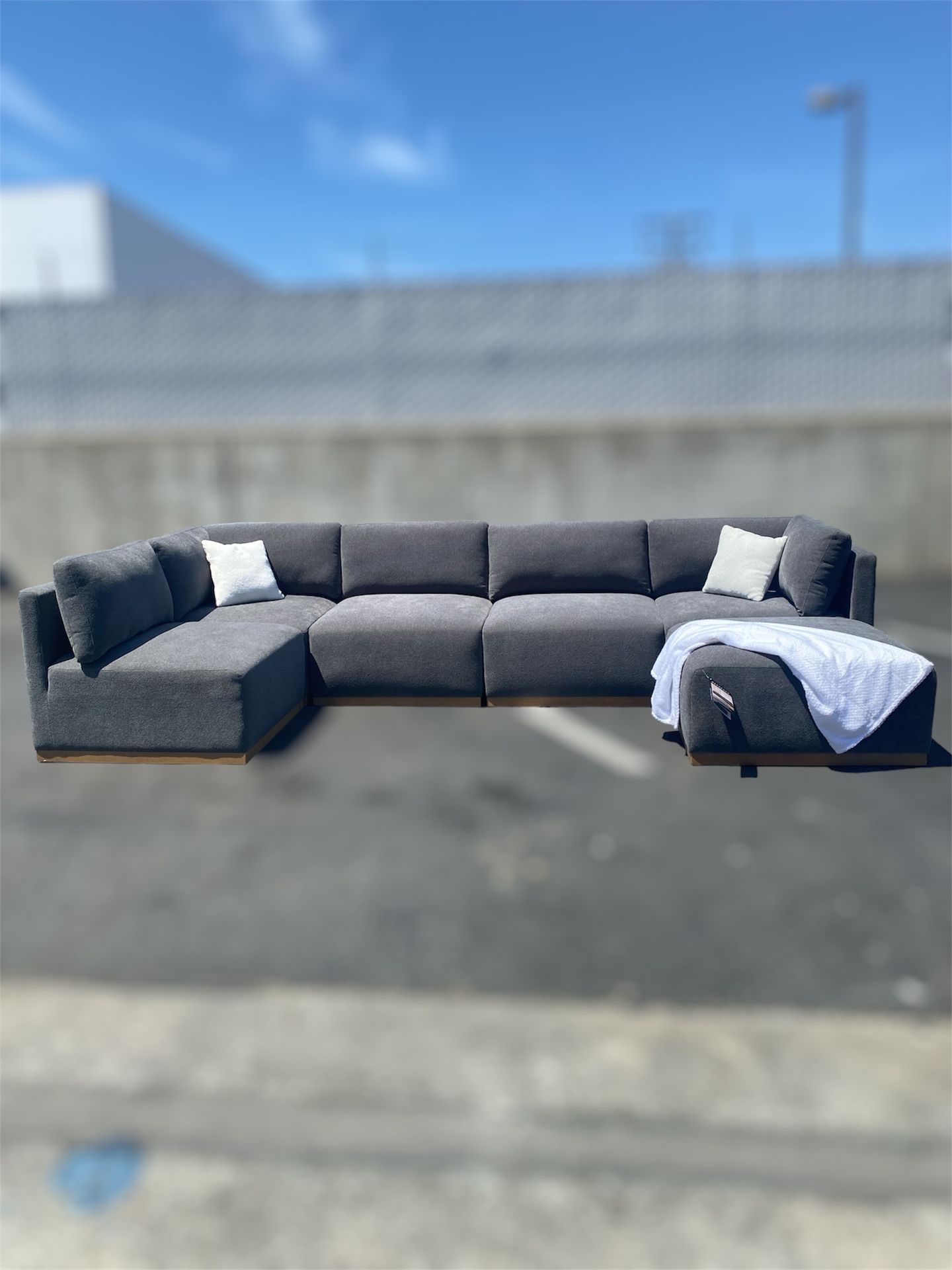 Henredon Murphy Fabric Modular Sectional Couch with Ottoman