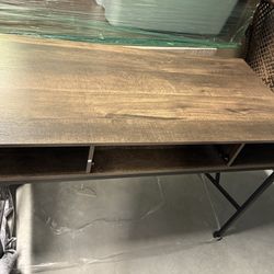 Wood Desk With Metal Legs