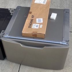 GE Pedestal with LG Stacking kit