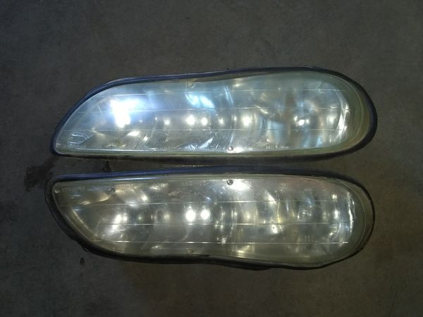 Headlight For A 2001 Chevy Malibu Auto Parts In Mesa Az Offerup
