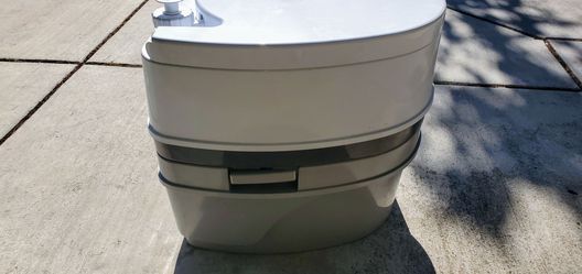 Camco Premium Portable Travel Toilet 5.3 gallons | For Camping, RV, Boating (41545)