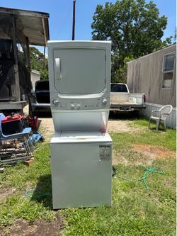 Washer/Dryer Stacked