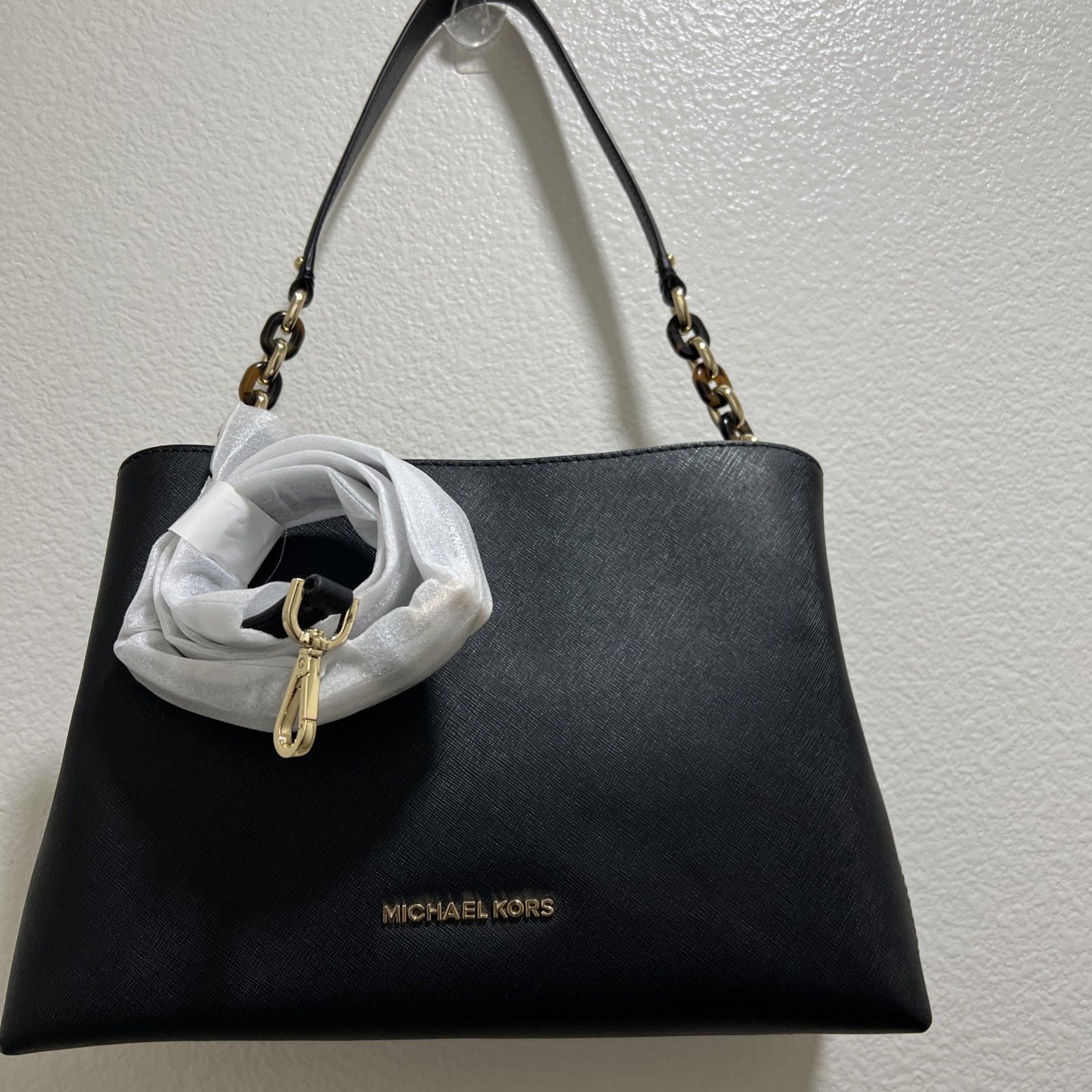 Michael Kors Sofia Large Black Saffiano Leather Satchel – Excellent Condition