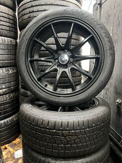 Tengo esto 4 rines universales son 4x100 y 4x4.5 tiene 4 llantas  CONTINENTAL 225/45ZR17 CONTROLCONTACT