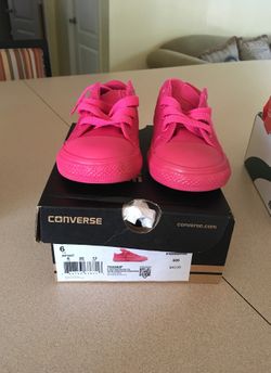 Converse all pink