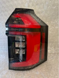 2025-2026 NISSAN ARMADA RIGHT PASSENGER BRAKE STOP TAIL LIGHT OEM INSURANCE QUALITY