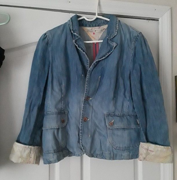 Ladies Tommy Hilfiger Size Medium Denim Jacket