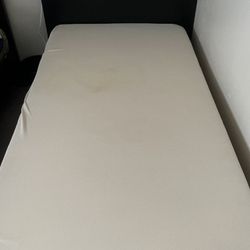 Twin Bed With Frame 