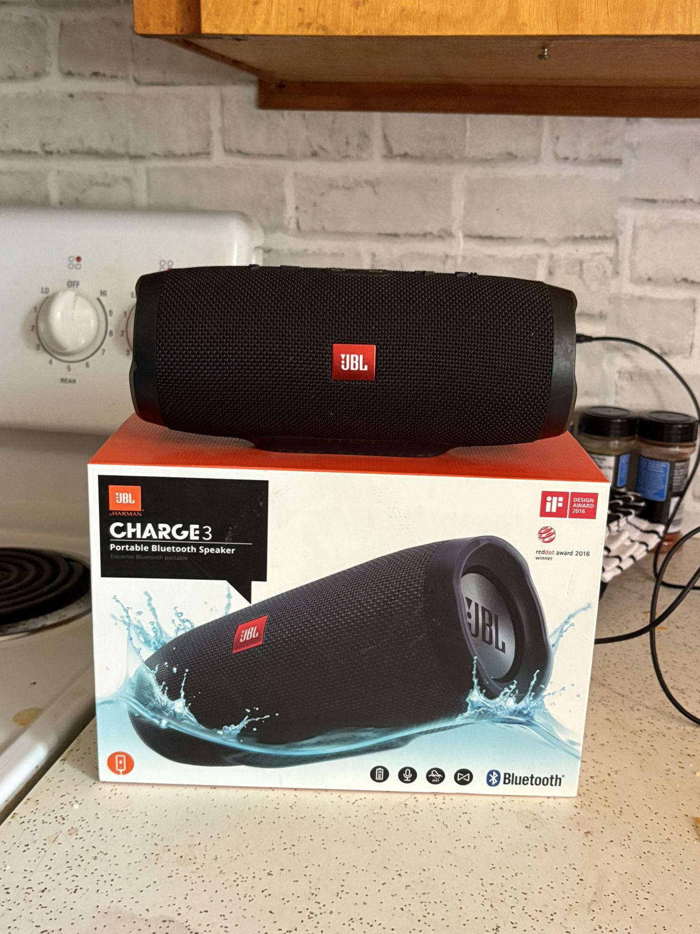JBL Charge 3