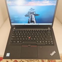 Intel I5-8th/8GB Ram/256SDD  Touchscreen Like New,Lenovo ThinkPad T490S 