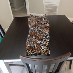 Size Large 11/13 Leggings