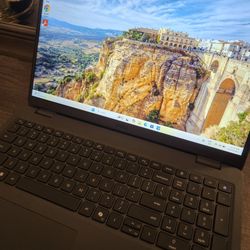 Dell LATITUDE 3550 i7 Touch