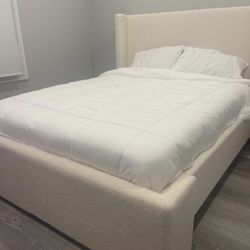WHITE BED w/ WINGBACK HEADBOARD ✅ 