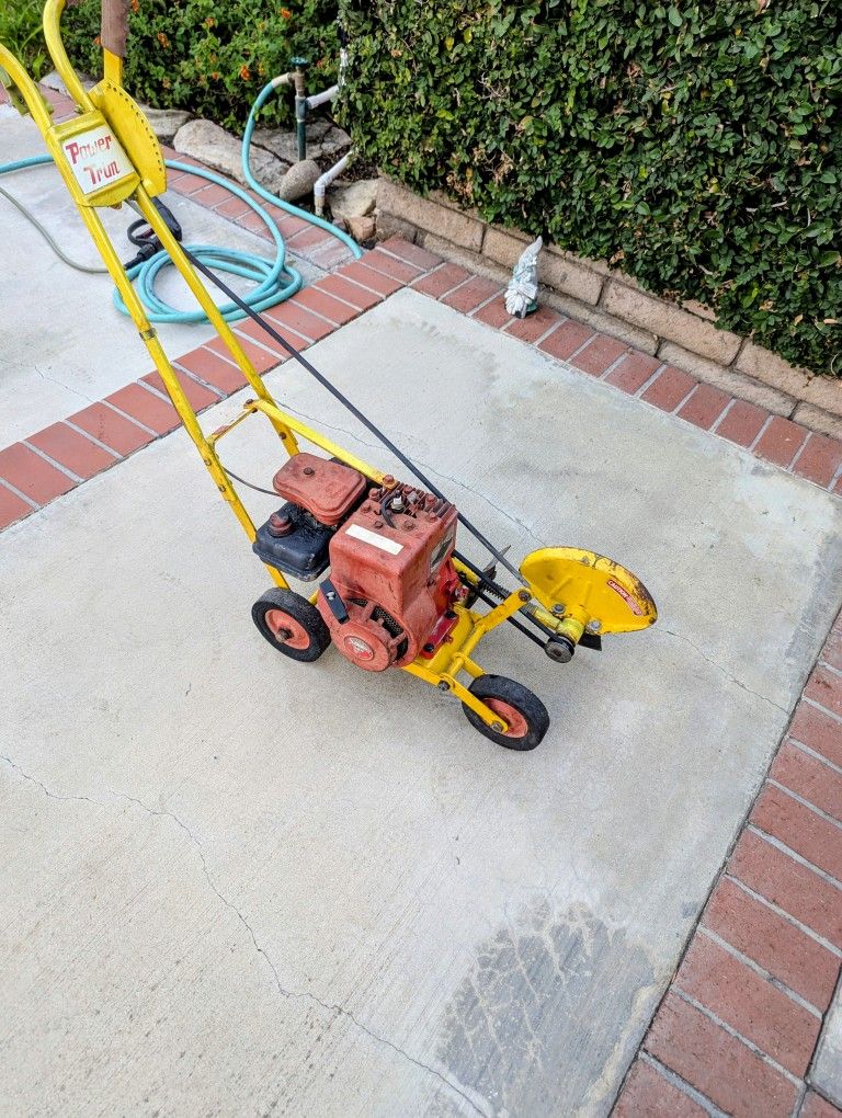 Tuned up , Ready for  Work, (McLane type) Power Trim 2HP  Edger with Briggs & Stratton Engine