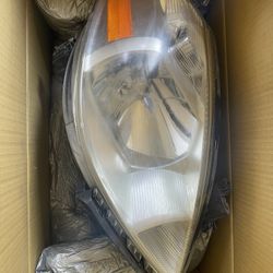 Headlights For Nissan Versa 