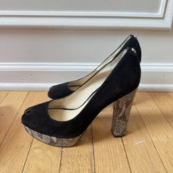 Black Suede High Heels with Snakeskin Pattern sz 6.5