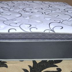King Size Pillowtop Mattress Split Box Springs & Bed Frame Optional 