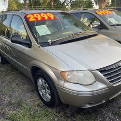 2005 Chrysler Town And Country