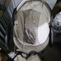 Graco Swing (Removable) Swing and Bassinet Combo