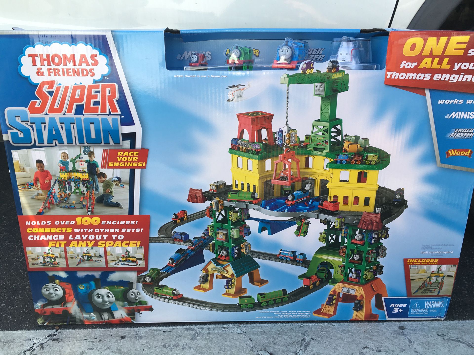 Thomas the Train & Friends Super Station Toy Set