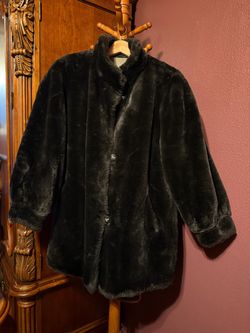 Vintage Sage Harbor Black Faux Fur Coat – Size Small – Made in USA