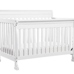 White Baby Crib (Kalani Davinci)