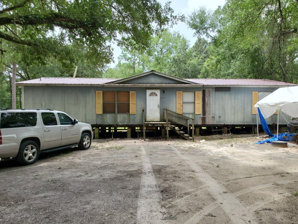 4 Bedroom Double Wide Trailer Only