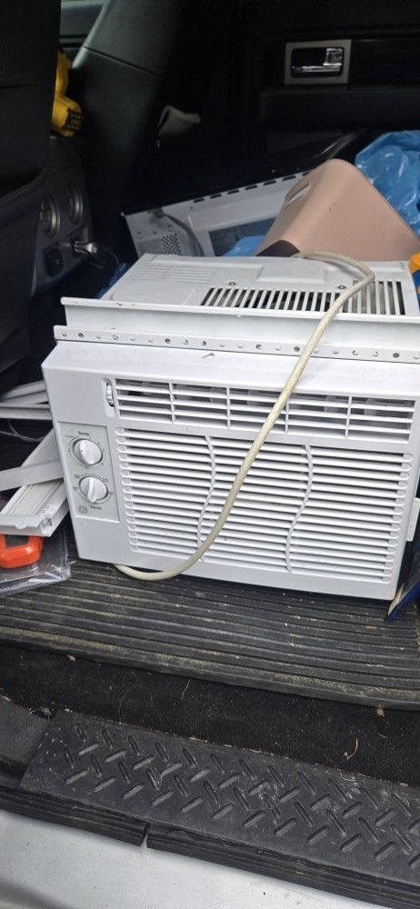 GE 5500 Air Conditioner