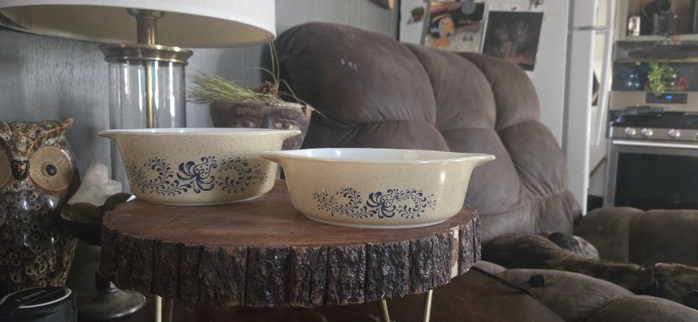 Two Pyrex Honestead Dishes
