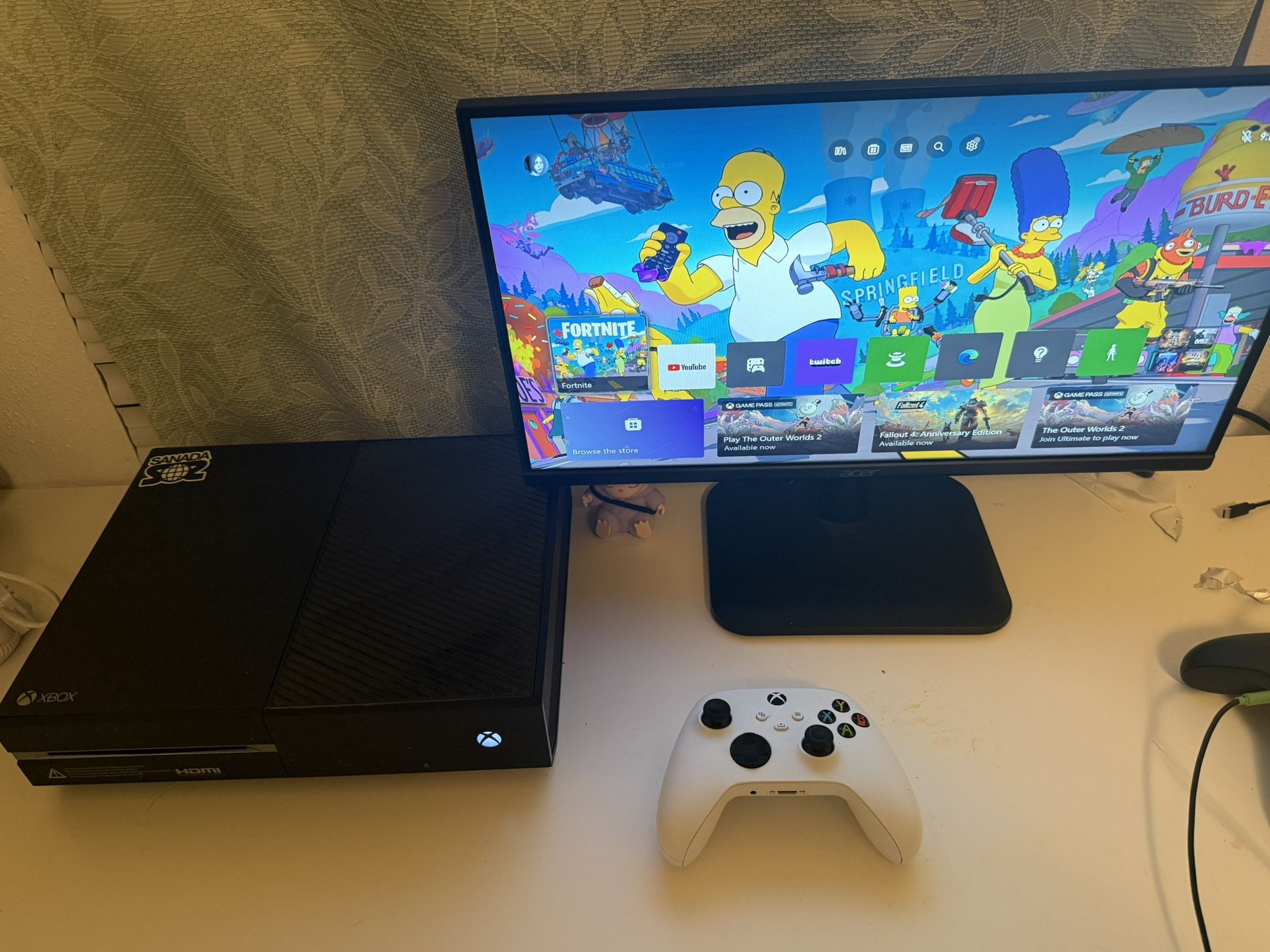 Xbox One With Controller And Monitor And Headset