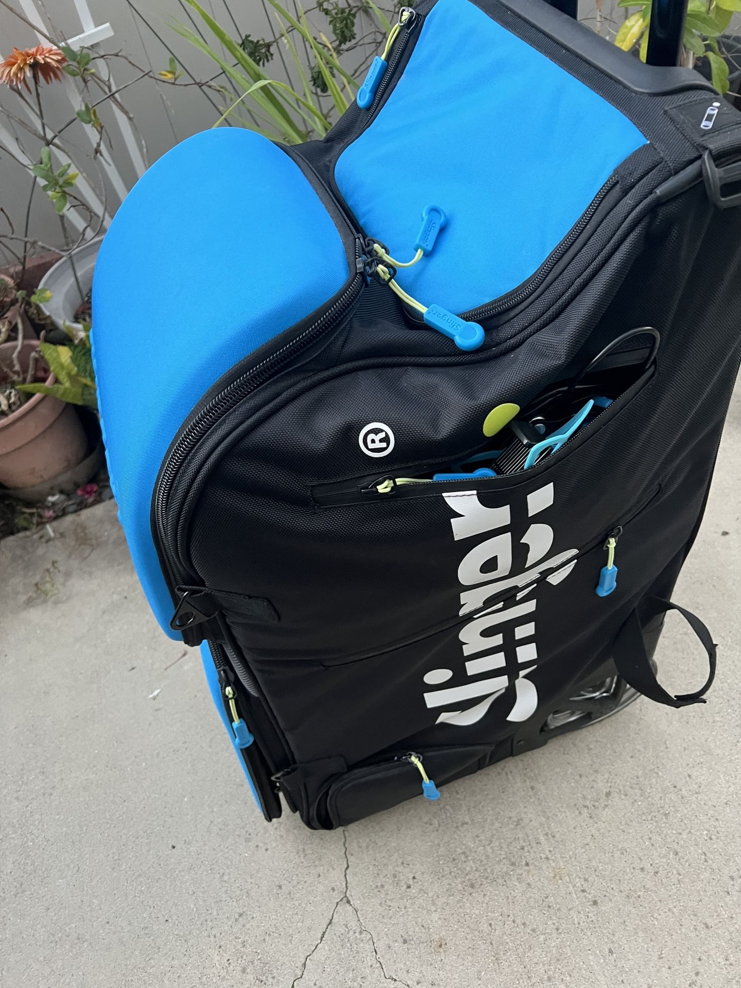 Slinger tennis ball machine w oscillator trade for pickleball machine