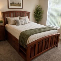 Vintage Stanley Furniture/ Young America bed frame