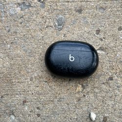 Beats Studio Buds