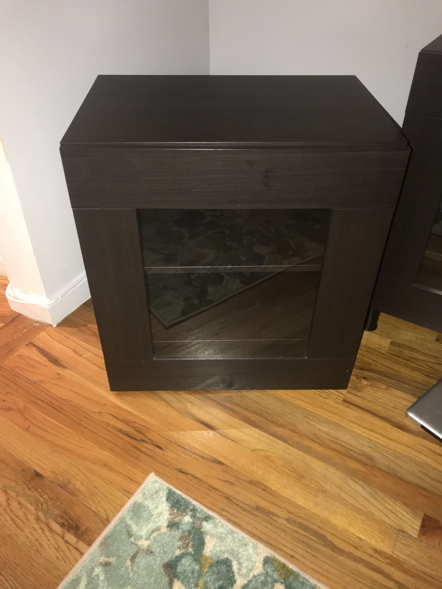Ikea Besta Shelf Unit w. Glass Door