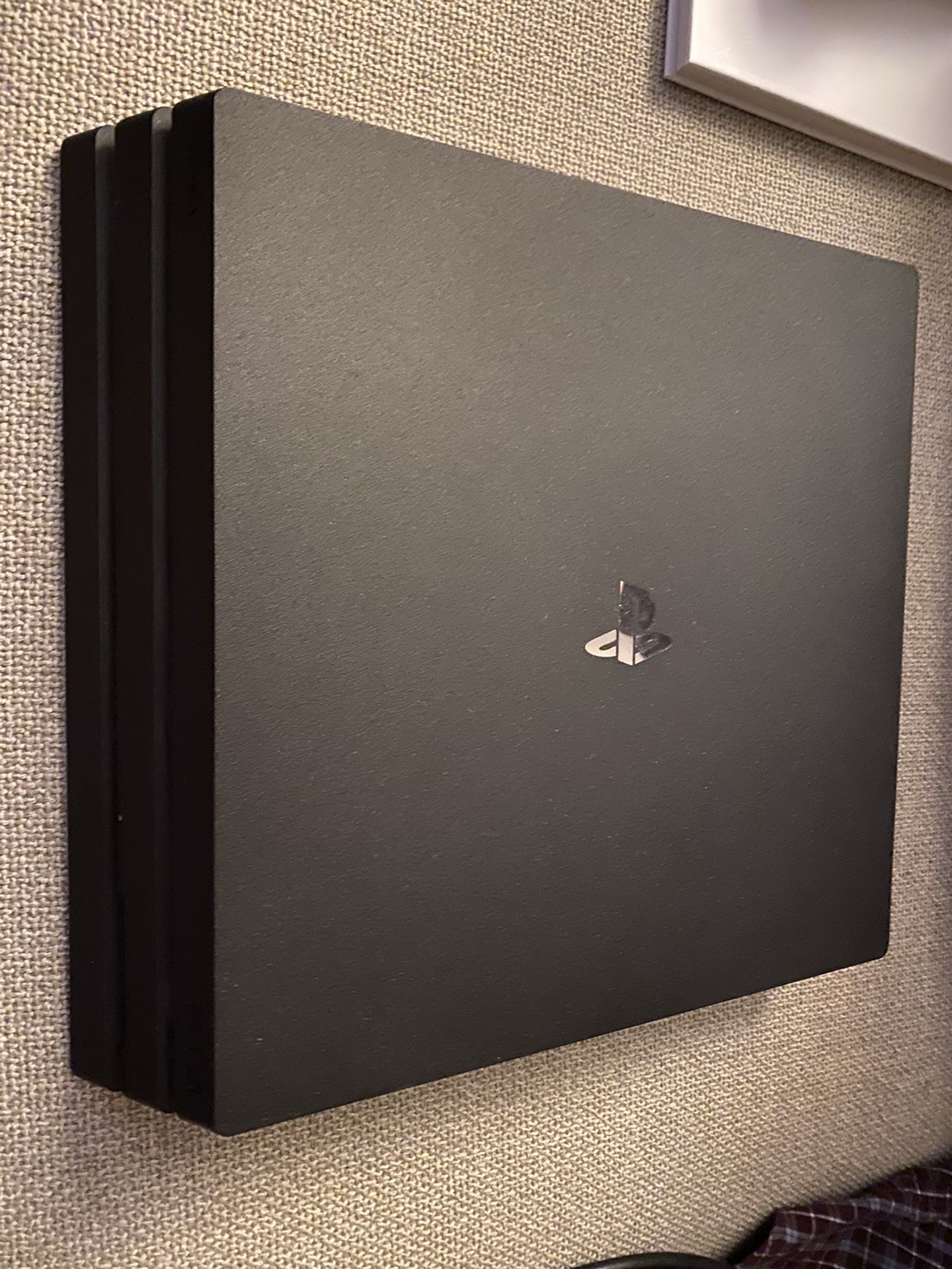 PS4 Pro Package