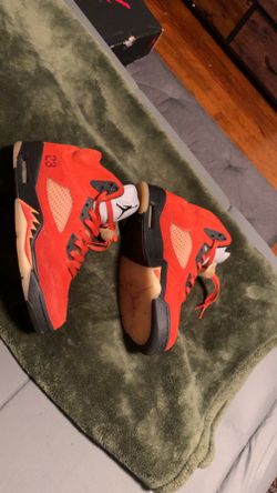 Jordan 5 mars on earth