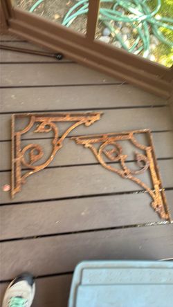 Cast iron brackets