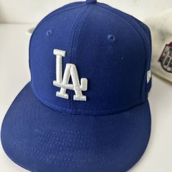 LA Dodger Fitted w/pink under brim