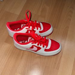 valentines nike size 7