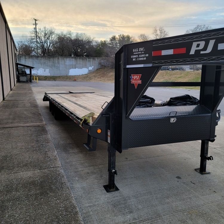 2021 PJ Gooseneck Trailer With Monster Ramps For Sale