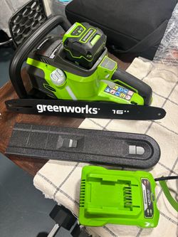Greenworks 40V 16" Cordless Chainsaw with Battery and Charger