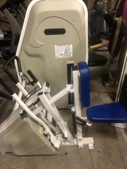 Like New Nautilis Seated Compound Row