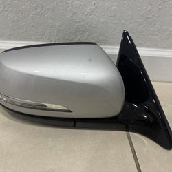 2016 Hyundai   Génesis . Mirror Right Side . New Open Box . Se Habla Español