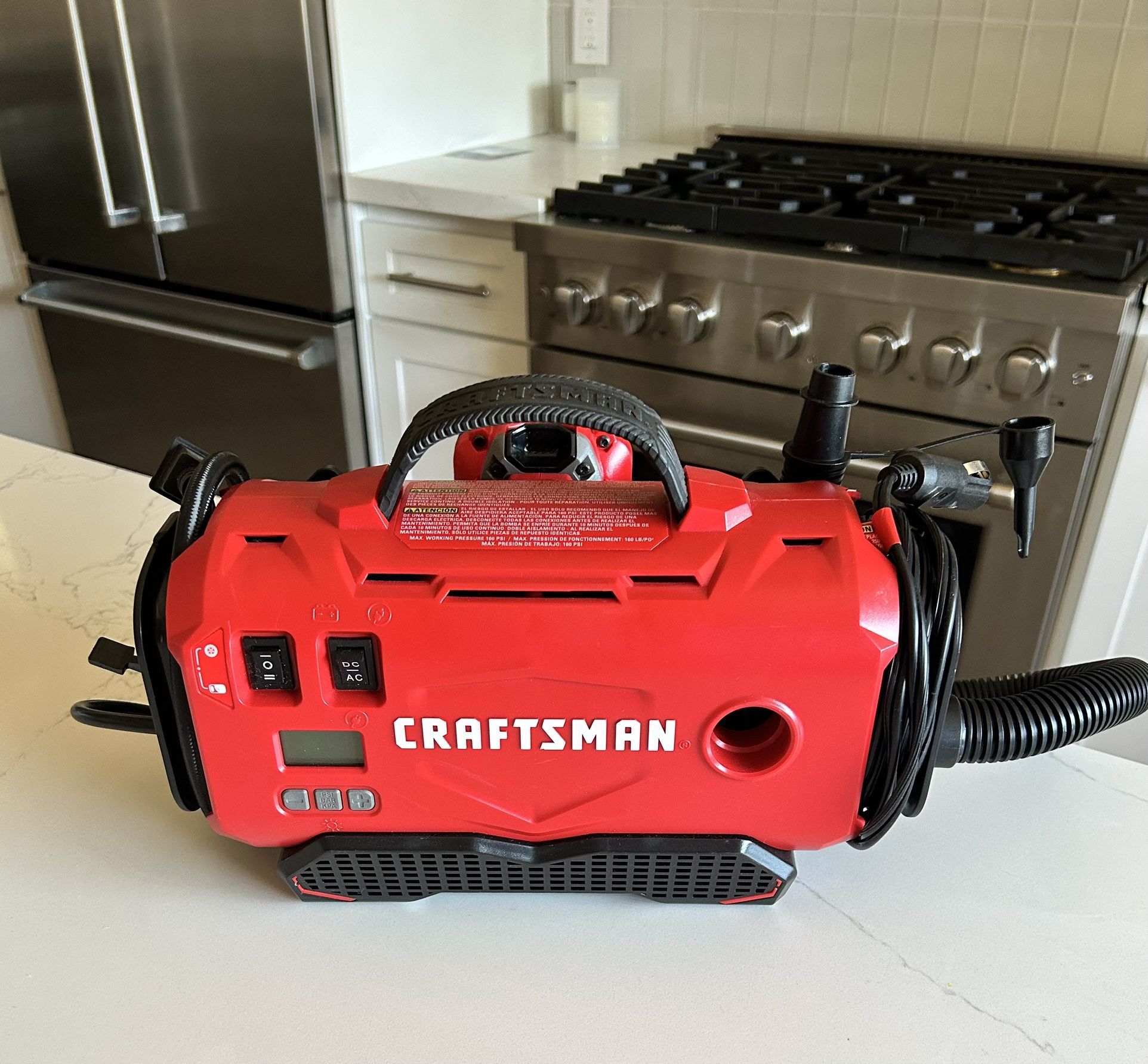 CRAFTSMAN V20 20-volt Max / 120 Lithium Ion (li-ion) Air Inflator (Power Source, Battery/Car/Electric)